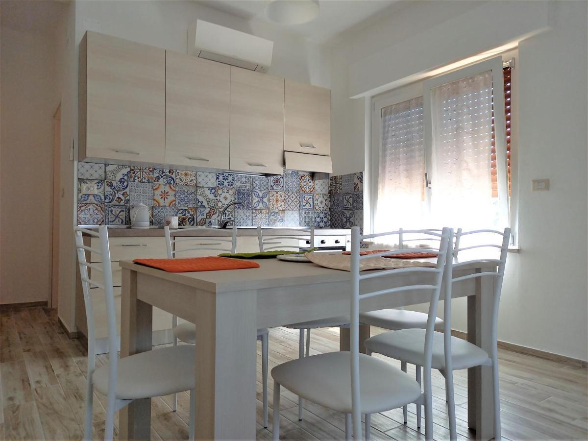 B&B La Vela Villa Rosa Di Martinsicuro 外观 照片