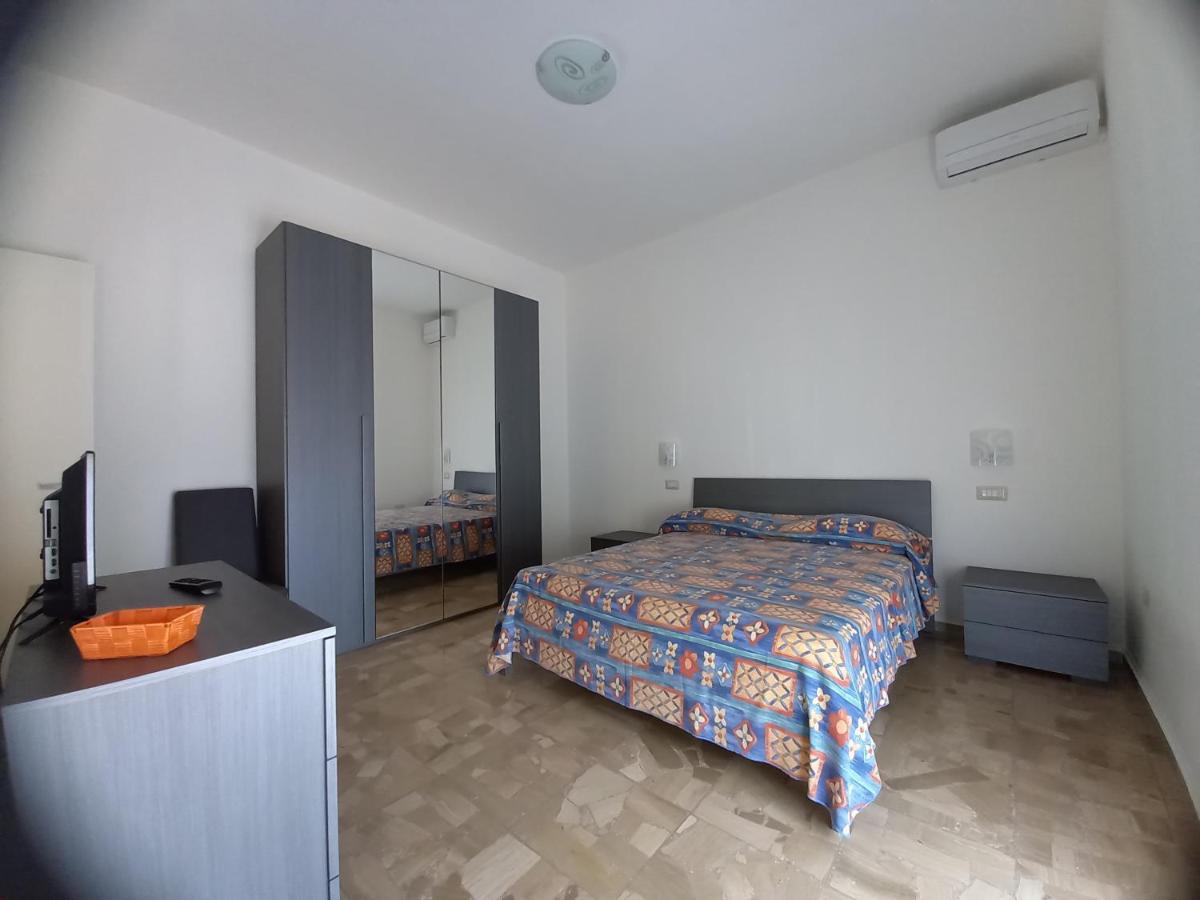 B&B La Vela Villa Rosa Di Martinsicuro 外观 照片