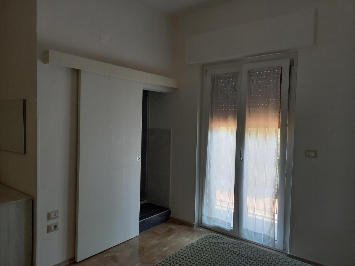 B&B La Vela Villa Rosa Di Martinsicuro 外观 照片